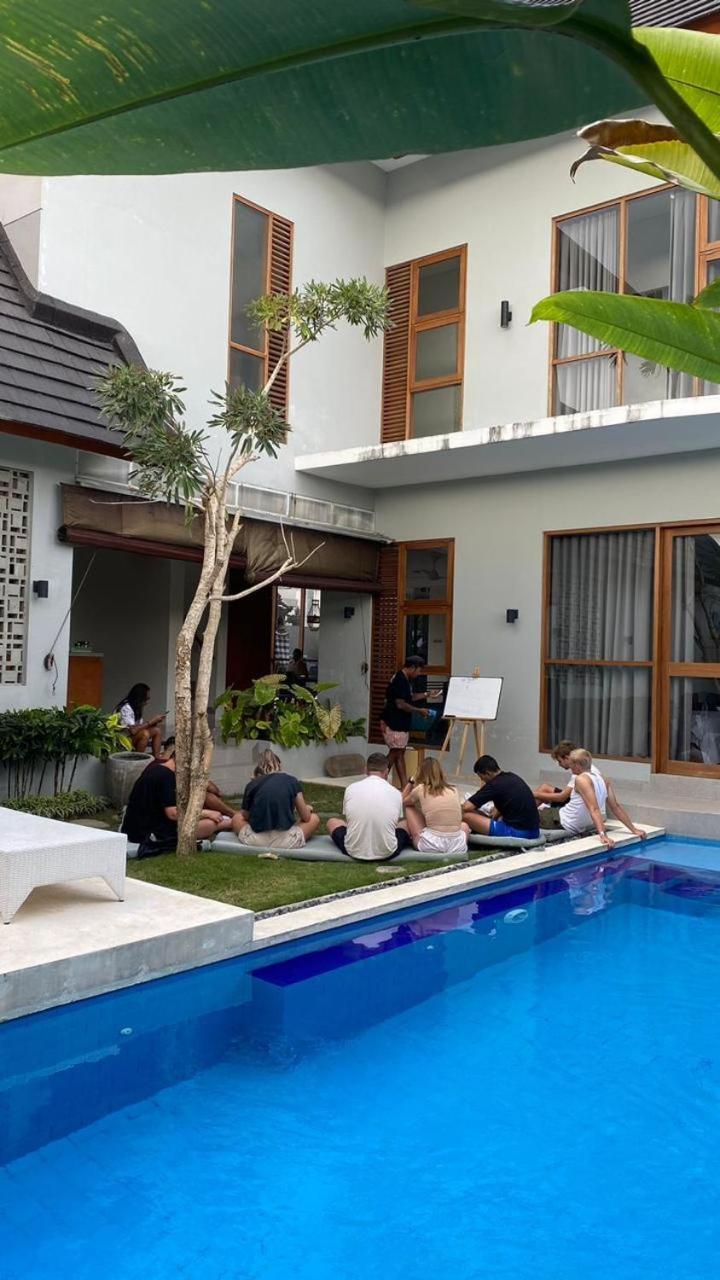 Vasudha Hostel Canggu Bagian luar foto